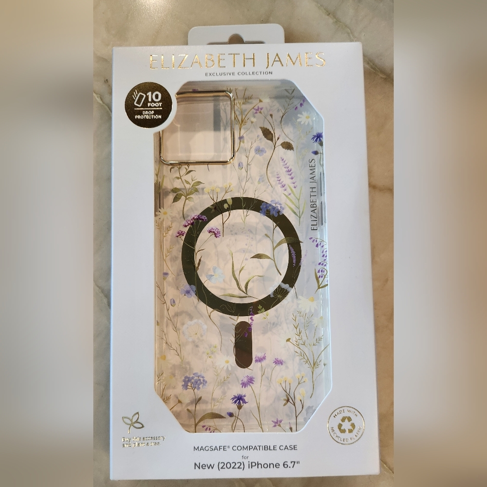 NWB Elizabeth James New 2022 iPhone 6.7 Phone Case